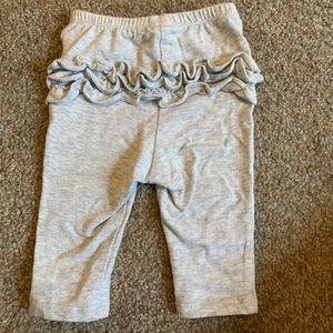 Old Navy Ruffle Leggings